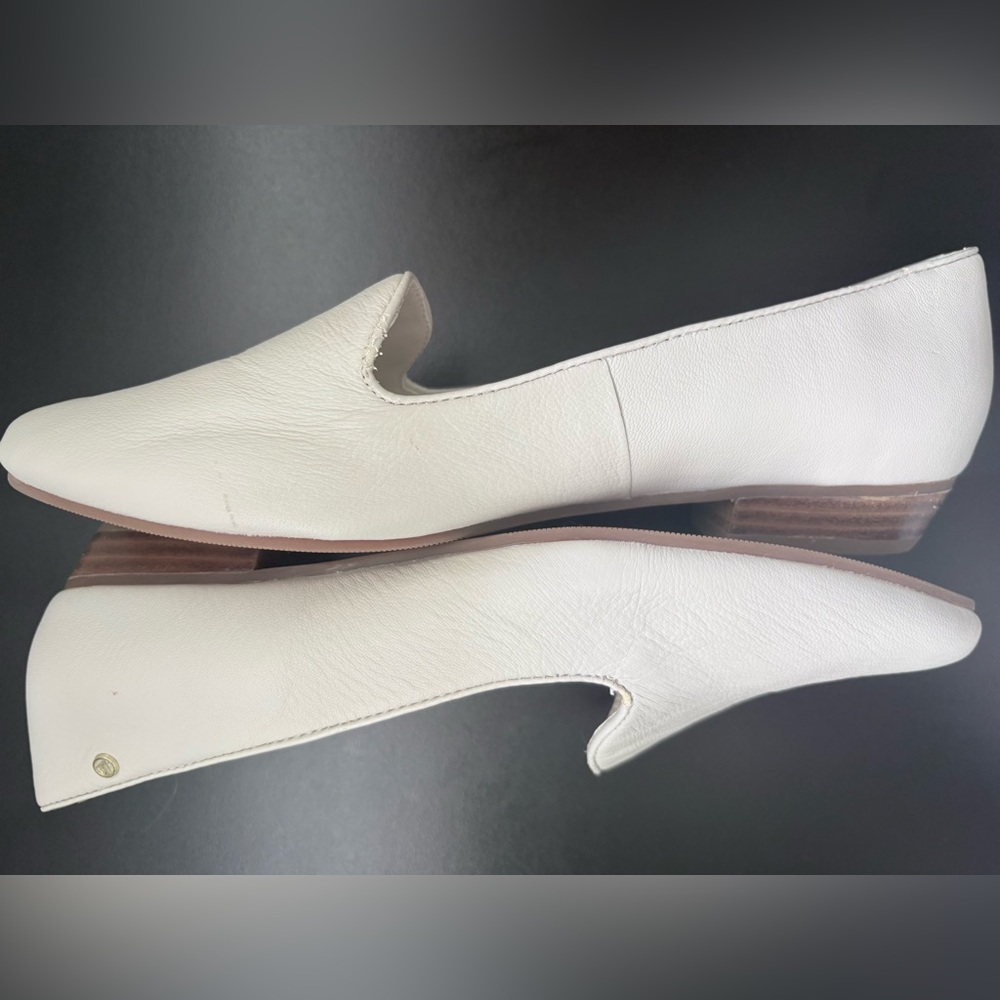New GH Bass & Co Elegant Bone Color Leather Women's Loafers in Size 8